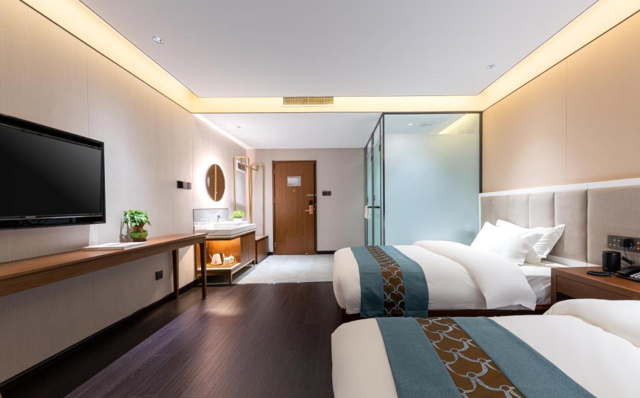 Beijing Tangfu Hotel - Located In The City Center Adjacent To The Subway Station Close To Nanluoguxiang Gulou Lama Temple Tiananmen Square Forbidden City Temple Of Heaven Providing Laundry Car Rental And Ticketing Services Extérieur photo