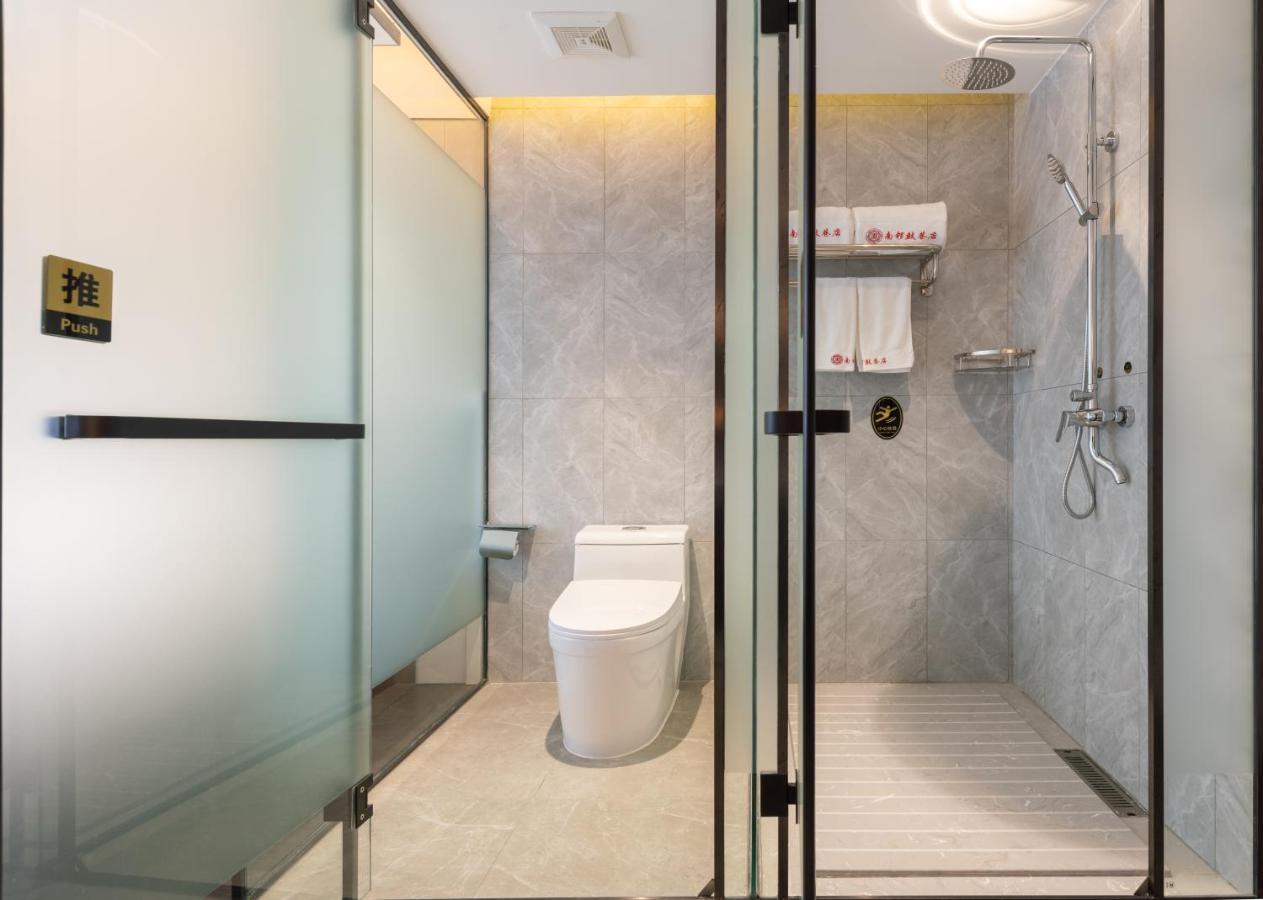 Beijing Tangfu Hotel - Located In The City Center Adjacent To The Subway Station Close To Nanluoguxiang Gulou Lama Temple Tiananmen Square Forbidden City Temple Of Heaven Providing Laundry Car Rental And Ticketing Services Extérieur photo