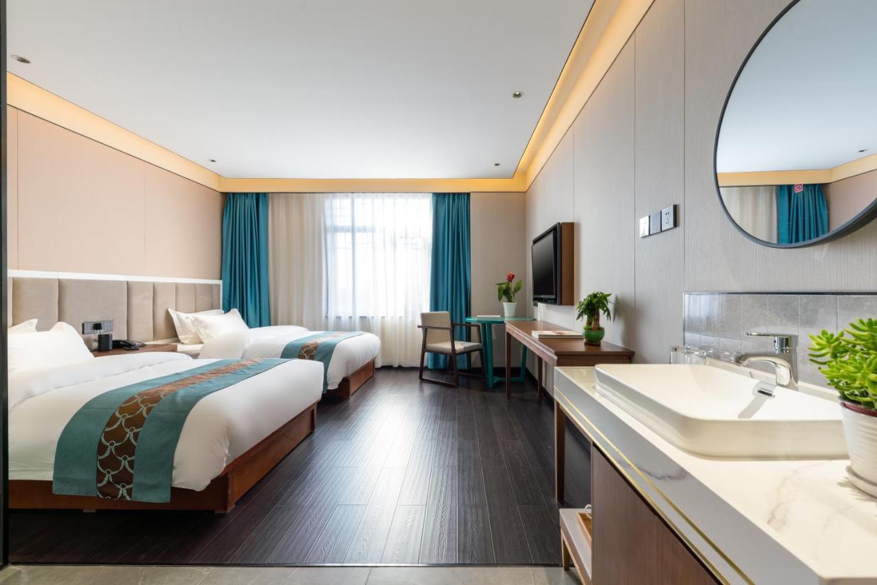 Beijing Tangfu Hotel - Located In The City Center Adjacent To The Subway Station Close To Nanluoguxiang Gulou Lama Temple Tiananmen Square Forbidden City Temple Of Heaven Providing Laundry Car Rental And Ticketing Services Extérieur photo