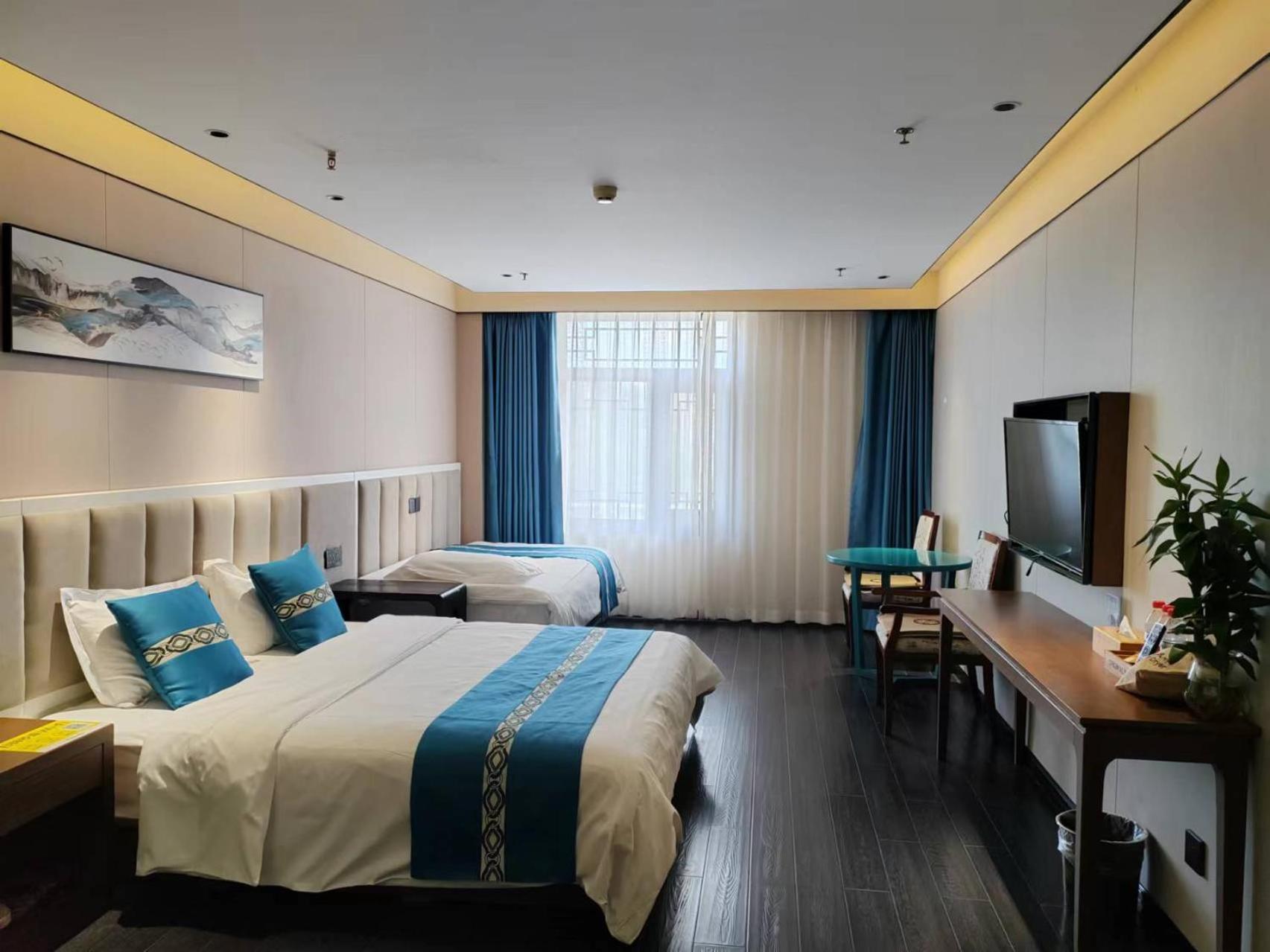 Beijing Tangfu Hotel - Located In The City Center Adjacent To The Subway Station Close To Nanluoguxiang Gulou Lama Temple Tiananmen Square Forbidden City Temple Of Heaven Providing Laundry Car Rental And Ticketing Services Extérieur photo