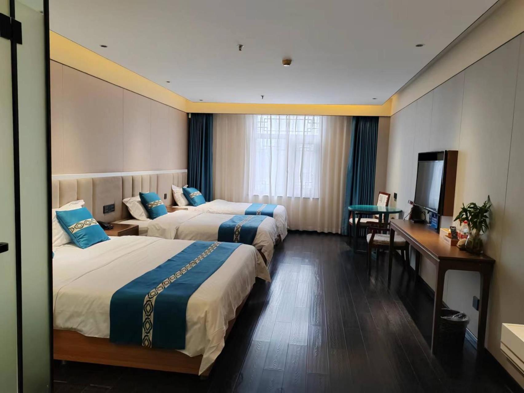 Beijing Tangfu Hotel - Located In The City Center Adjacent To The Subway Station Close To Nanluoguxiang Gulou Lama Temple Tiananmen Square Forbidden City Temple Of Heaven Providing Laundry Car Rental And Ticketing Services Extérieur photo
